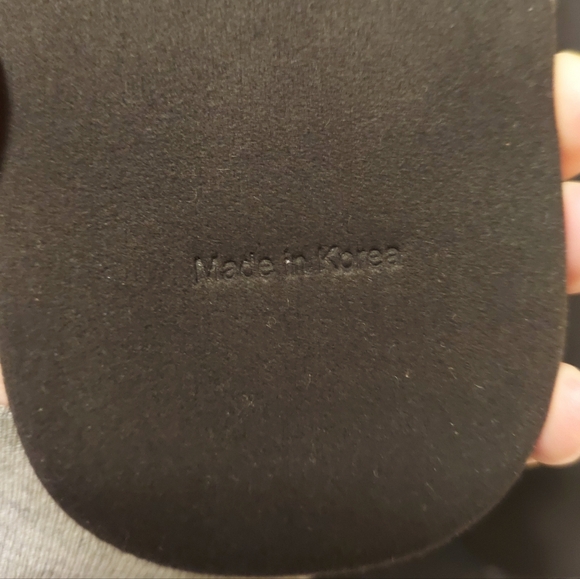 NEW MCM Slippers Monogram With Dust Bag, Box, Care Card Size Womens 7-7.5 Cotton - Picture 10 of 16